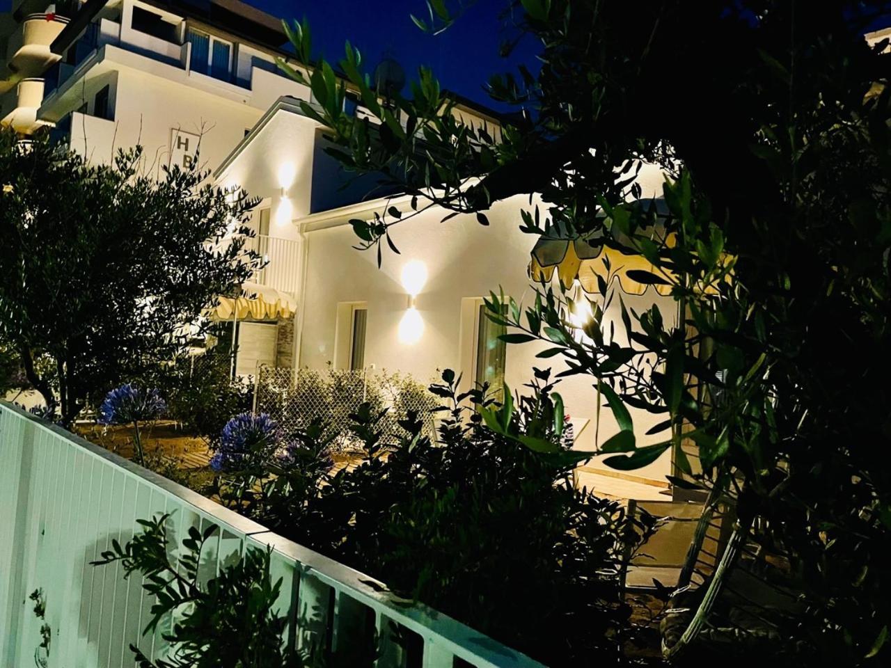 Villa Le Agavi Luxory Beach Surfhouse Bellaria-Igea Marina Exterior foto